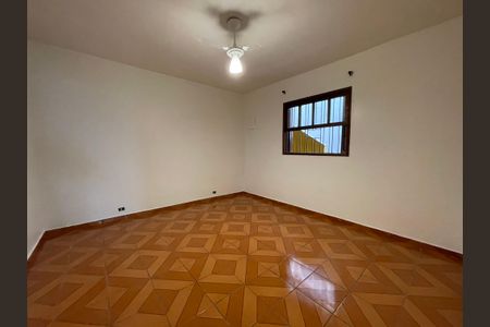 Casa à venda com 200m², 3 quartos e 2 vagas Casa à venda com 200m², 3 quartos e 2 vagasQuarto 3