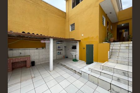Casa à venda com 200m², 3 quartos e 2 vagas Casa à venda com 200m², 3 quartos e 2 vagasÁrea Externa