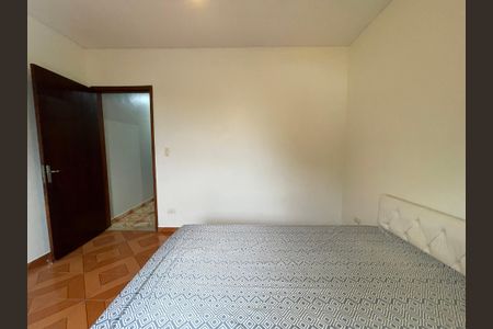 Casa à venda com 200m², 3 quartos e 2 vagas Casa à venda com 200m², 3 quartos e 2 vagasQuarto 1