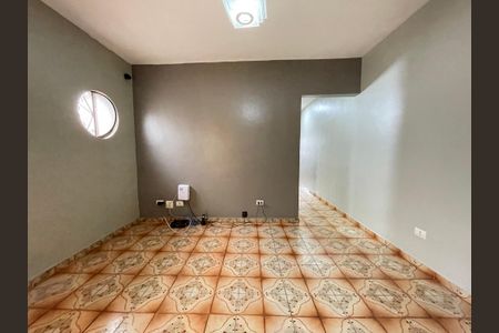 Casa à venda com 200m², 3 quartos e 2 vagasSala