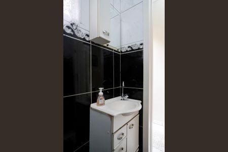 Casa à venda com 250m², 3 quartos e 4 vagasLavabo