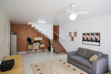 Casa à venda com 250m², 3 quartos e 4 vagasEscritório