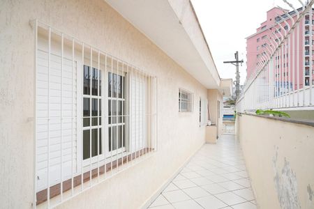 Casa à venda com 250m², 3 quartos e 4 vagasCorredor