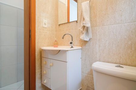 Casa à venda com 250m², 3 quartos e 4 vagasBanheiro de Serviço