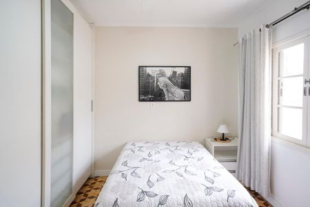 Casa à venda com 250m², 3 quartos e 4 vagasQuarto 2