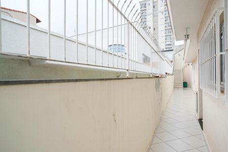 Casa à venda com 250m², 3 quartos e 4 vagasCorredor