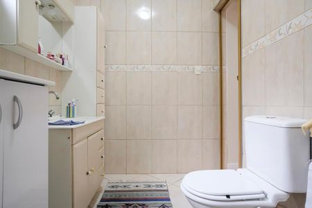 Casa à venda com 250m², 3 quartos e 4 vagasBanheiro da Suíte