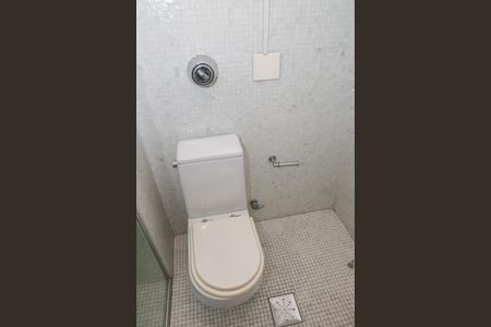 Apartamento à venda com 210m², 2 quartos e 2 vagasBanheiro da Suíte 2