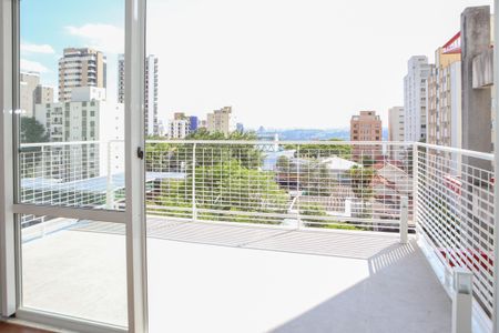 Apartamento à venda com 210m², 2 quartos e 2 vagasSacada