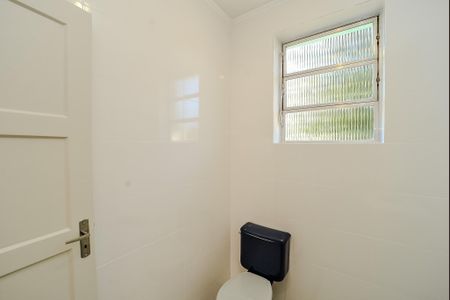 Apartamento à venda com 68m², 3 quartos e sem vaga Apartamento à venda com 68m², 3 quartos e sem vagaBanheiro Social