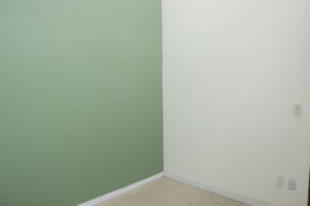 Sala de casa de condomínio para alugar com 4 quartos, 500m² em Parque Silvino Pereira, Cotia