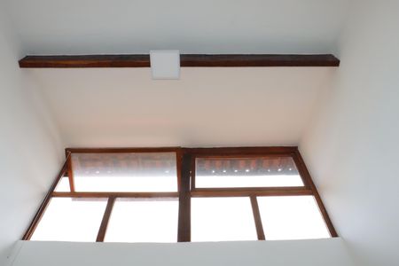 Sala de casa de condomínio para alugar com 4 quartos, 500m² em Parque Silvino Pereira, Cotia