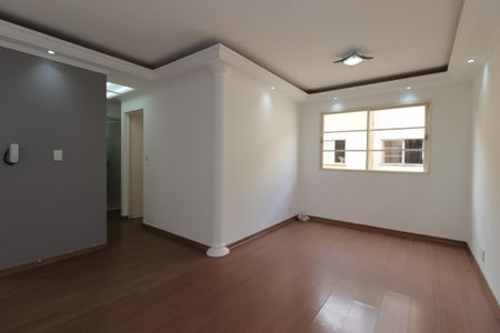 Sala de apartamento para alugar com 2 quartos, 53m² em Jardim Santo André, Santo André
