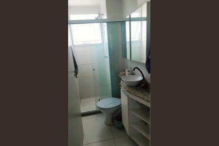 Banheiro de apartamento para alugar com 2 quartos, 45m² em Recreio dos Bandeirantes, Rio de Janeiro