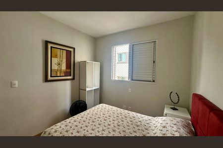 Apartamento à venda com 75m², 2 quartos e 2 vagasQuarto 