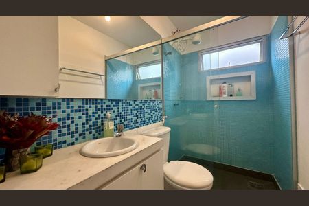 Apartamento à venda com 75m², 2 quartos e 2 vagasBanheiro Suíte