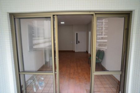 Varanda de apartamento para alugar com 1 quarto, 70m² em Barra da Tijuca, Rio de Janeiro