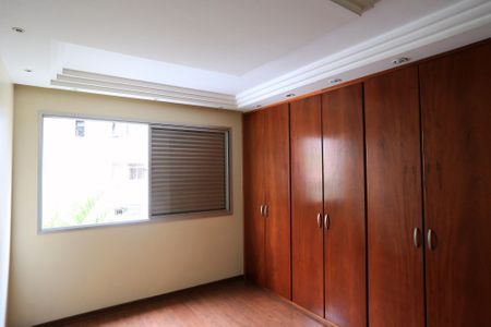 Apartamento à venda com 130m², 4 quartos e 2 vagas Apartamento à venda com 130m², 4 quartos e 2 vagasSuíte