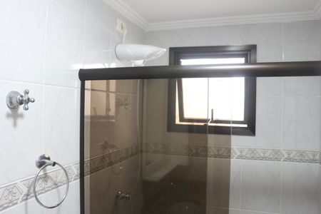 Apartamento à venda com 146m², 2 quartos e 2 vagasBanheiro 