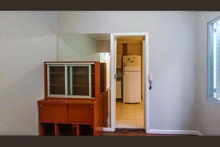 Sala de apartamento para alugar com 2 quartos, 54m² em Santo Antônio, Porto Alegre