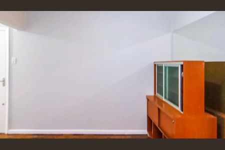 Sala de apartamento para alugar com 2 quartos, 54m² em Santo Antônio, Porto Alegre
