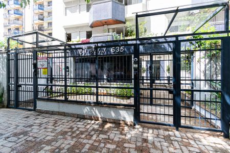 Apartamento à venda com 116m², 3 quartos e 3 vagas Apartamento à venda com 116m², 3 quartos e 3 vagasFachada