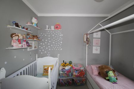 Casa à venda com 70m², 2 quartos e 2 vagasQuarto 