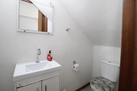 Casa à venda com 70m², 2 quartos e 2 vagasLavabo