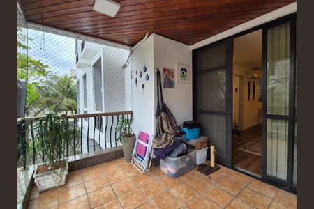 Apartamento à venda com 87m², 3 quartos e 2 vagas Apartamento à venda com 87m², 3 quartos e 2 vagasVaranda