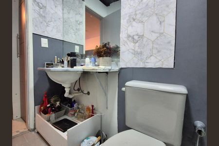 Apartamento à venda com 87m², 3 quartos e 2 vagas Apartamento à venda com 87m², 3 quartos e 2 vagasBanheiro da Suíte