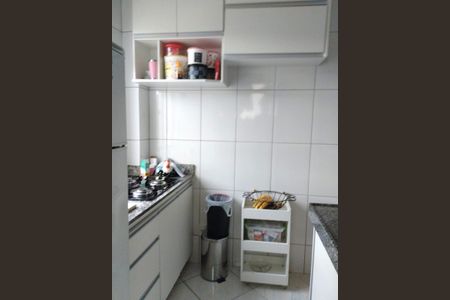 Cozinha de apartamento à venda com 2 quartos, 50m² em Vila Darci Vargas, Belo Horizonte