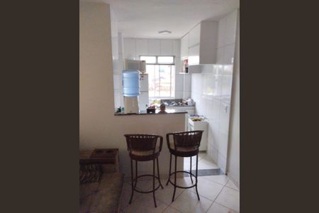Sala de apartamento à venda com 2 quartos, 50m² em Vila Darci Vargas, Belo Horizonte