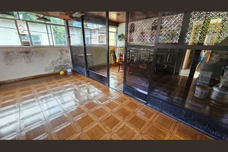 Casa à venda com 3 quartos, 144m² em Santa Rosa, Niterói