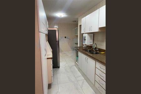 Apartamento à venda com 156m², 4 quartos e 2 vagas