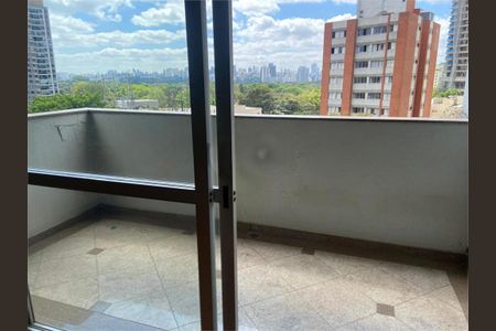 Apartamento à venda com 156m², 4 quartos e 2 vagas