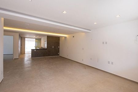 Casa à venda com 3 quartos, 170m² em Itaipu, Niterói
