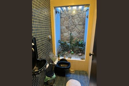 Casa à venda com 4 quartos, 234m² em Piratininga, Niterói