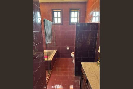 Casa à venda com 4 quartos, 234m² em Piratininga, Niterói