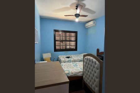 Casa à venda com 4 quartos, 234m² em Piratininga, Niterói