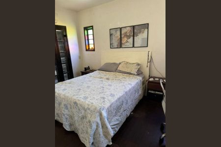 Casa à venda com 4 quartos, 234m² em Piratininga, Niterói