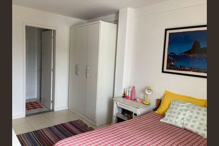 Apartamento à venda com 2 quartos, 80m² em Itaipu, Niterói