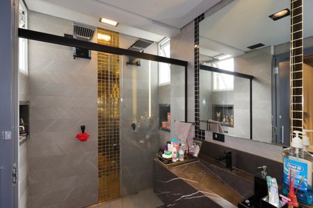 Apartamento à venda com 126m², 2 quartos e 1 vagaBanheiro da Suíte