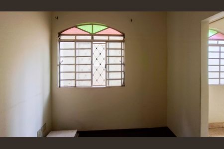 Casa à venda com 229m², 7 quartos e 4 vagas Casa à venda com 229m², 7 quartos e 4 vagasQuarto 6