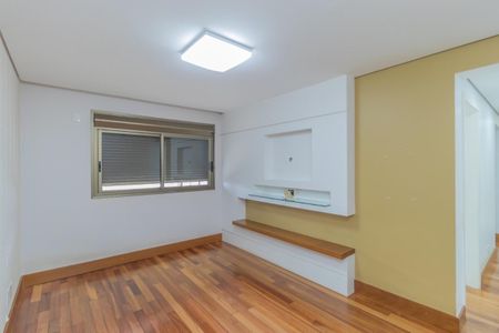 Apartamento à venda com 210m², 4 quartos e 4 vagas Apartamento à venda com 210m², 4 quartos e 4 vagasFoto 16
