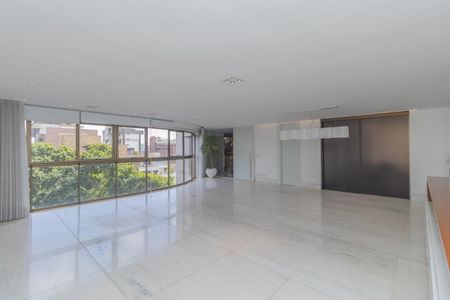 Apartamento à venda com 210m², 4 quartos e 4 vagas Apartamento à venda com 210m², 4 quartos e 4 vagasFoto 01