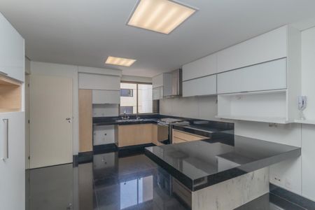 Apartamento à venda com 210m², 4 quartos e 4 vagas Apartamento à venda com 210m², 4 quartos e 4 vagasFoto 11