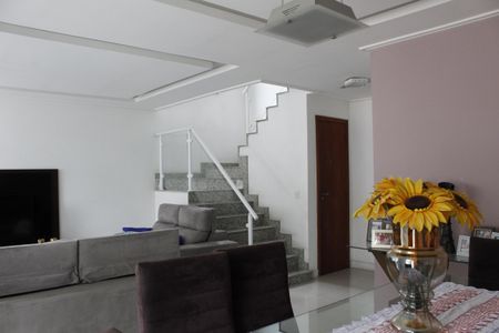 Sala de casa de condomínio para alugar com 3 quartos, 160m² em Freguesia (jacarepaguá), Rio de Janeiro