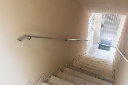 Apartamento para alugar com 60m², 2 quartos e 1 vaga Apartamento para alugar com 60m², 2 quartos e 1 vagaÁrea comum - Escadas