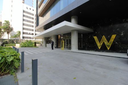 Apartamento para alugar com 53m², 1 quarto e 1 vagaFachada e Portaria