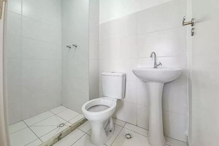Apartamento para alugar com 37m², 2 quartos e sem vaga Apartamento para alugar com 37m², 2 quartos e sem vagaBanheiro